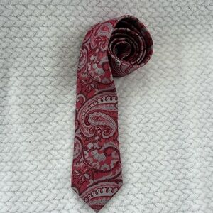 Geoffrey Beene Dark Rose and Gray Paisley Tie